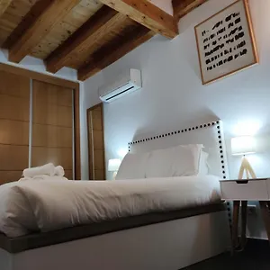 duplex-en-la-juderia-de-toledo.besthotelstoledo.com/